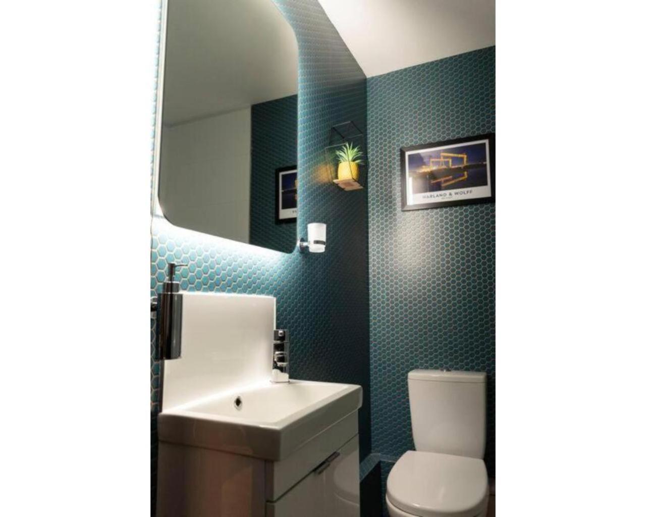 Central Belfast Apartments Queen'S Hideaway Екстериор снимка