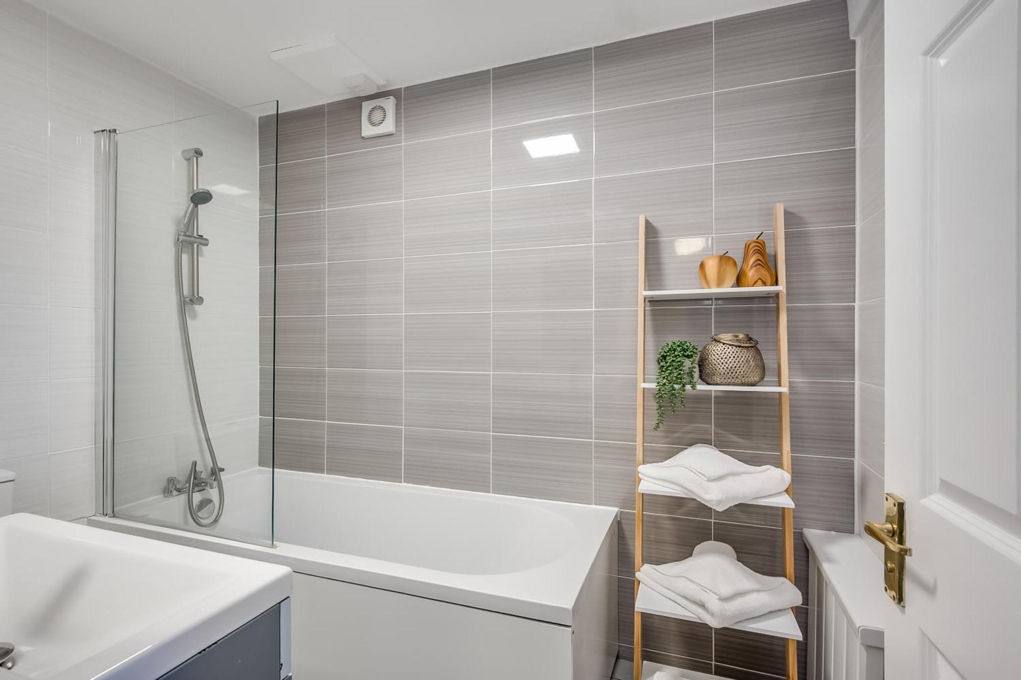 Central Belfast Apartments Queen'S Hideaway Екстериор снимка